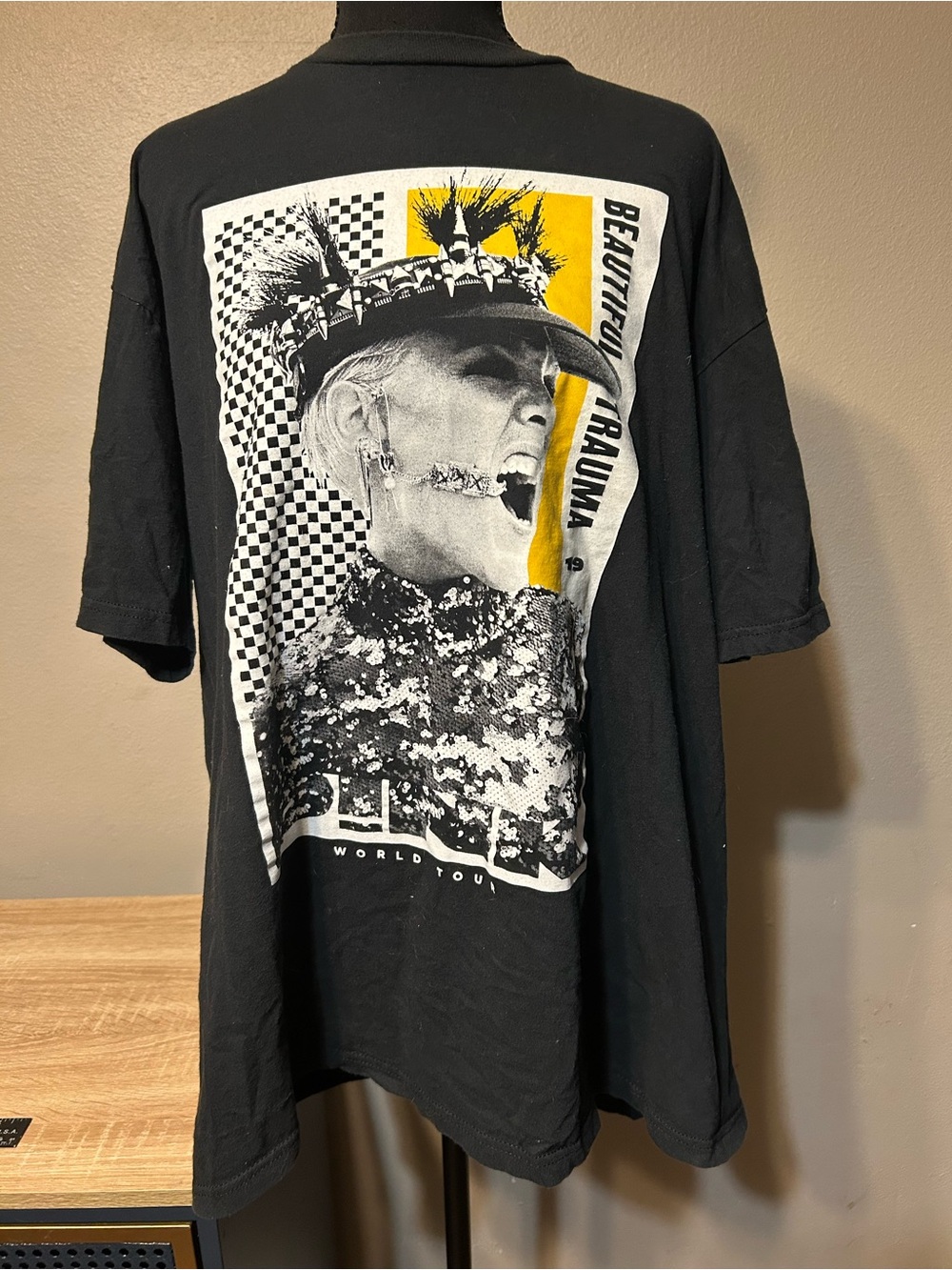 P!NK Beautiful Trauma World Tour 2019 T Shirt XXL Black Concert Band Tee